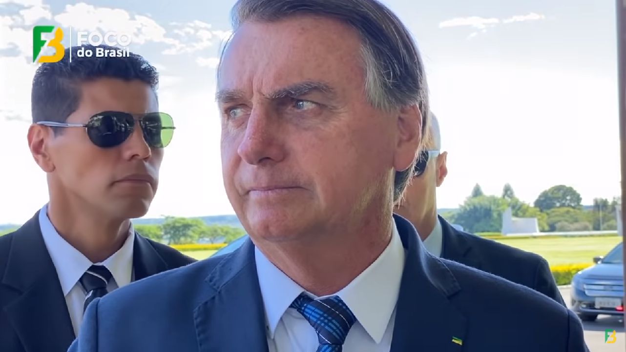 Bolsonaro sobre troca na Petrobras: "O novo presidente vai dar uma arrumada lá"