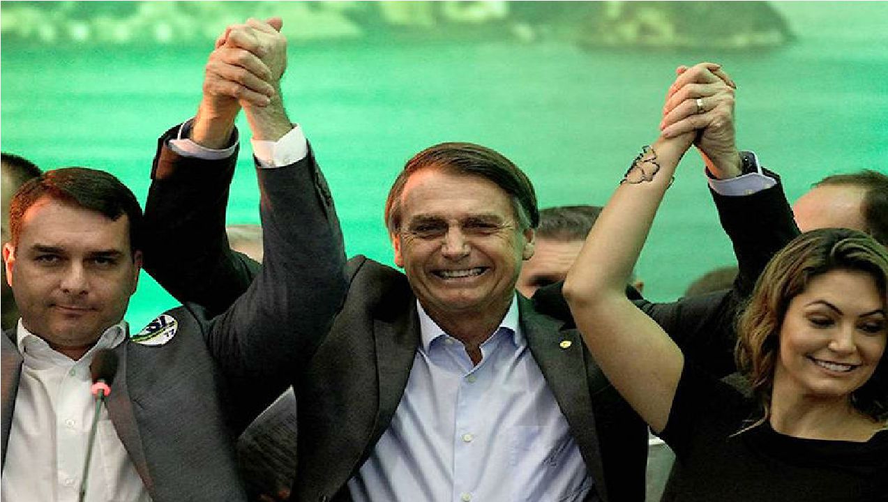 Presidente aponta perseguição à família Bolsonaro por parte de membros do MP e dispara: "ISSO É CRIME!"