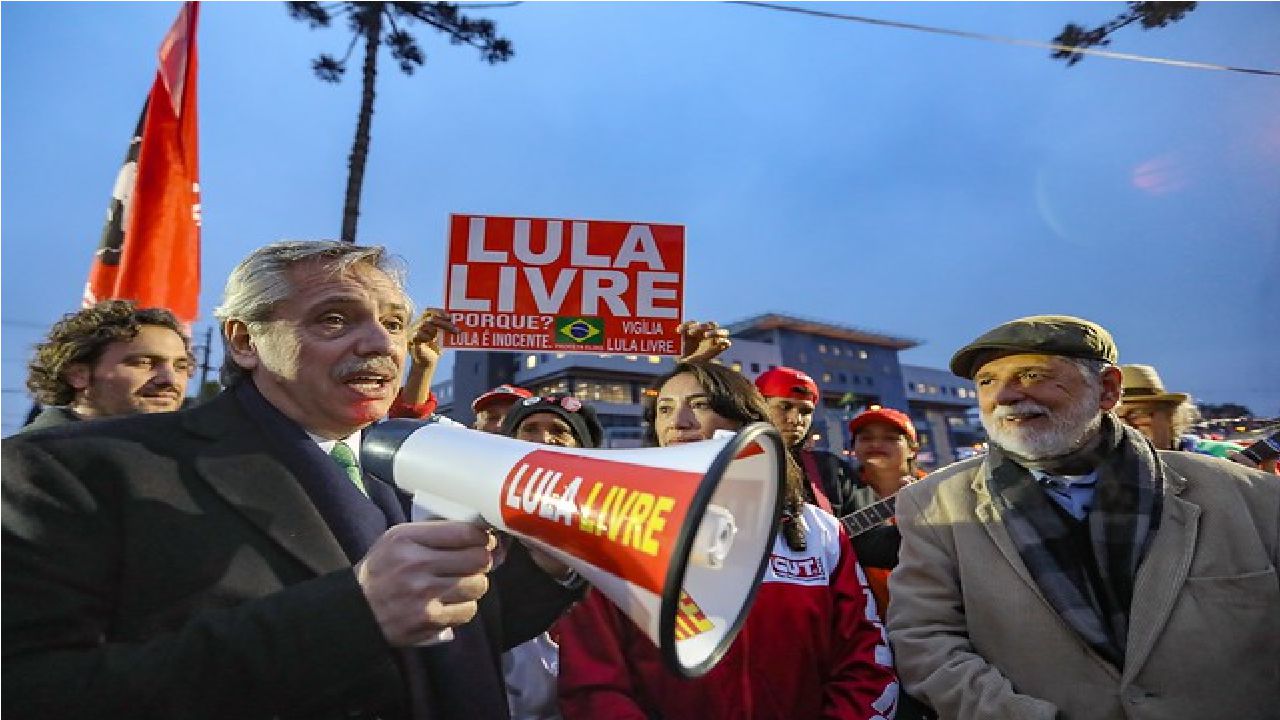 Alberto Fernández comemora decisão que anulou condenações de Lula