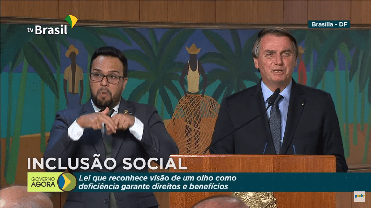 Bolsonaro sanciona projeto que classifica visão monocular como deficiência para todos os efeitos legais