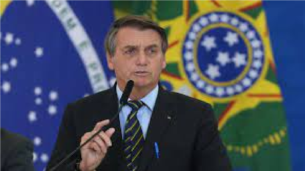 Presidente Bolsonaro sobre comércios fechados: "Está chegando o fim"