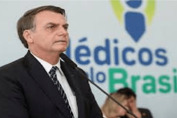 Bolsonaro divulga ações do governo na pandemia e diz "Infelizmente não veremos em grande parte dos veículos de informação"