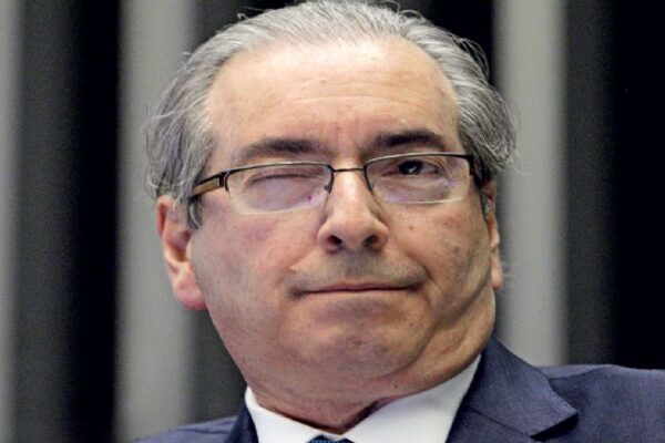 Eduardo Cunha: “Entre Bolsonaro e o PT, não tenho a menor dúvida de ficar com Bolsonaro"