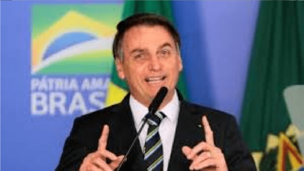 Presidente Bolsonaro dará posse a sete ministros nesta terça-feira
