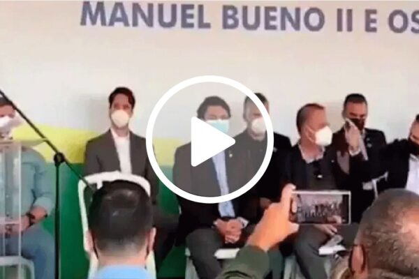 Vídeo: Descontrolado, Doria interrompe discurso de Carla Zambelli e chama Bolsonaro de genocida