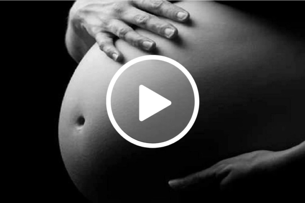 Bolsonaro sanciona lei que prevê retorno de grávidas ao presencial