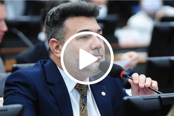 Marco Feliciano diz que Silvio Almeida “demonstrou insensibilidade” ao recusar “feto”